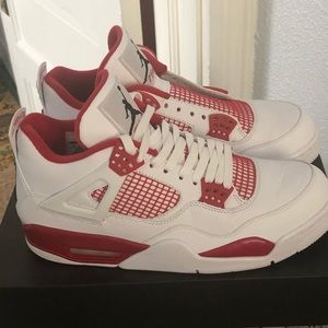 Jordan retro 4